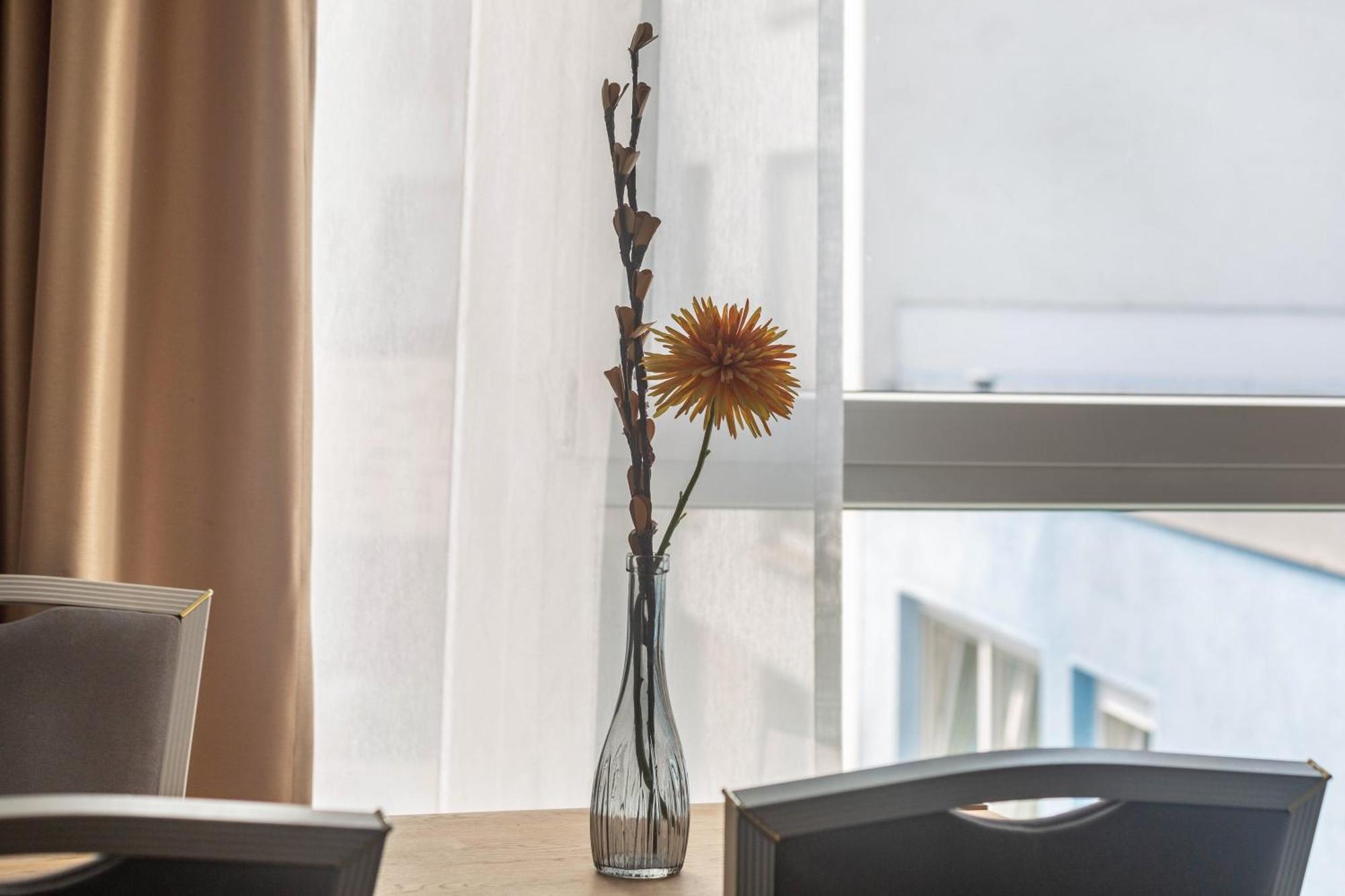 Suite In Essen-City Buitenkant foto